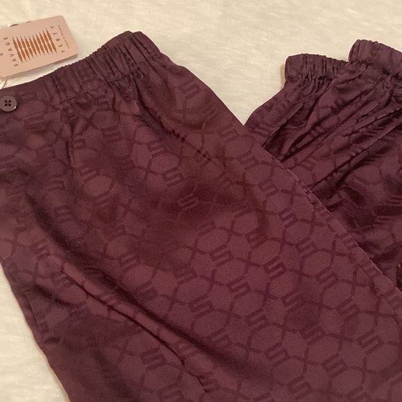 SAVAGE X FENTY Lingerie Pants Women’s Size S Woven Voile Monogram Sleep Pants PJ - Picture 7 of 11